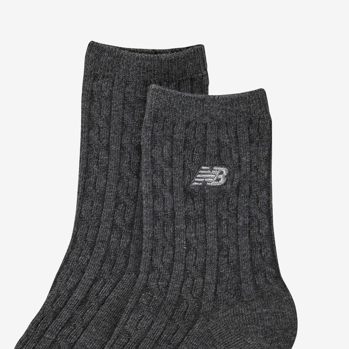 (60)Charcoal