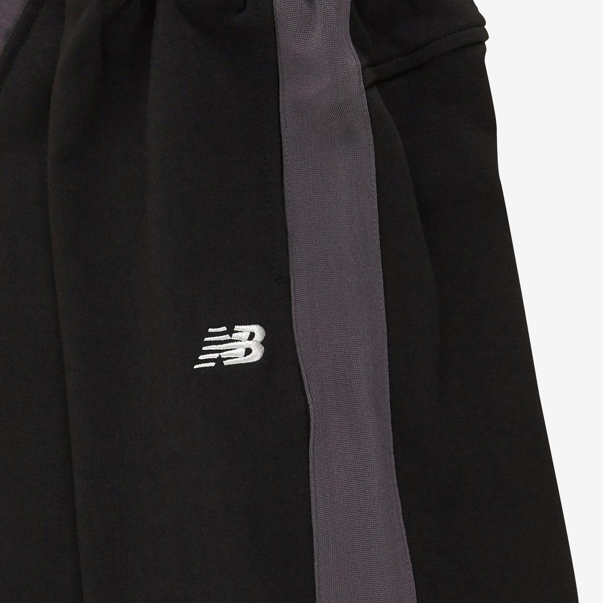 (19)Black