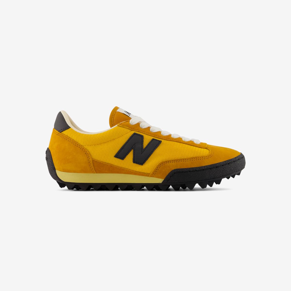 (30)Yellow