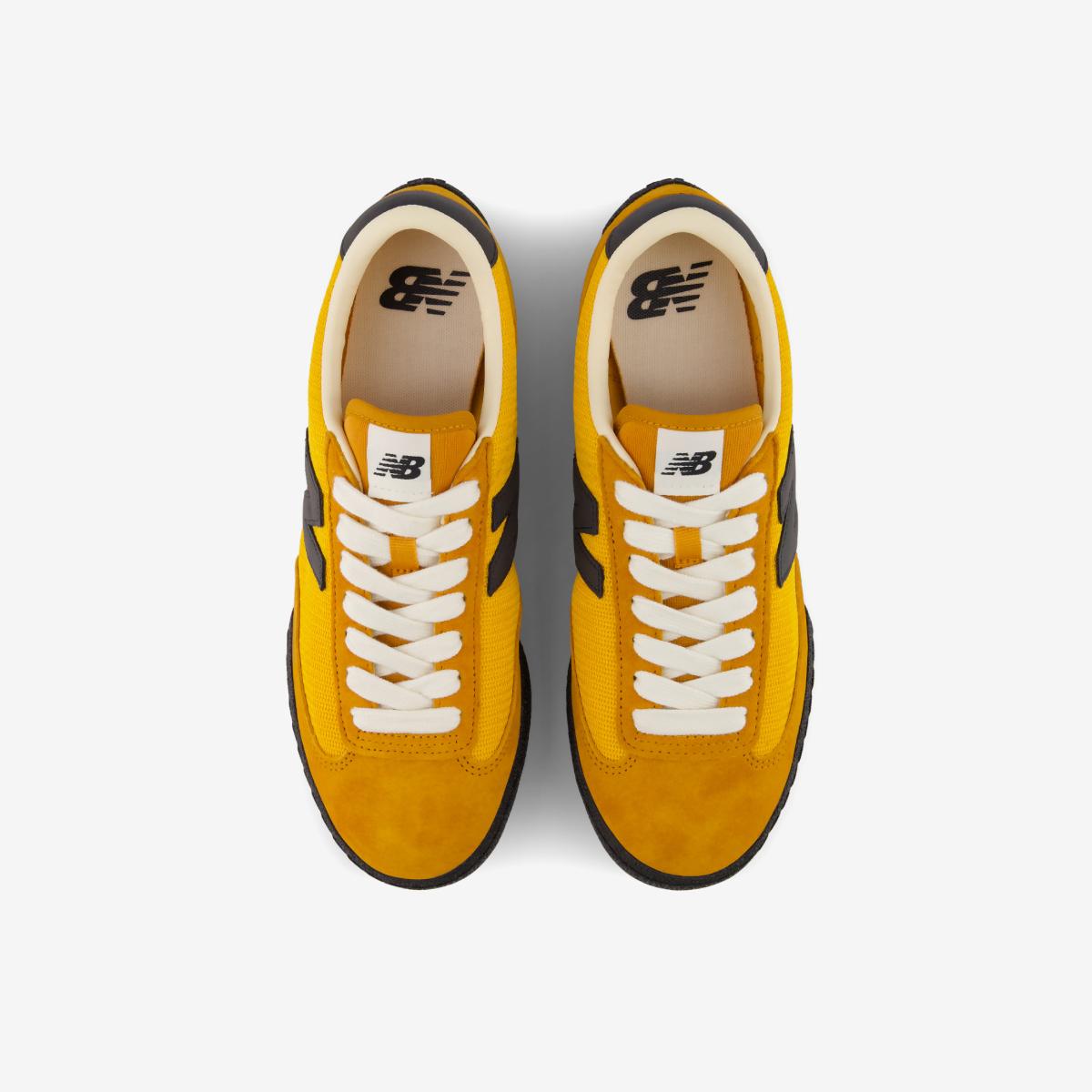 (30)Yellow