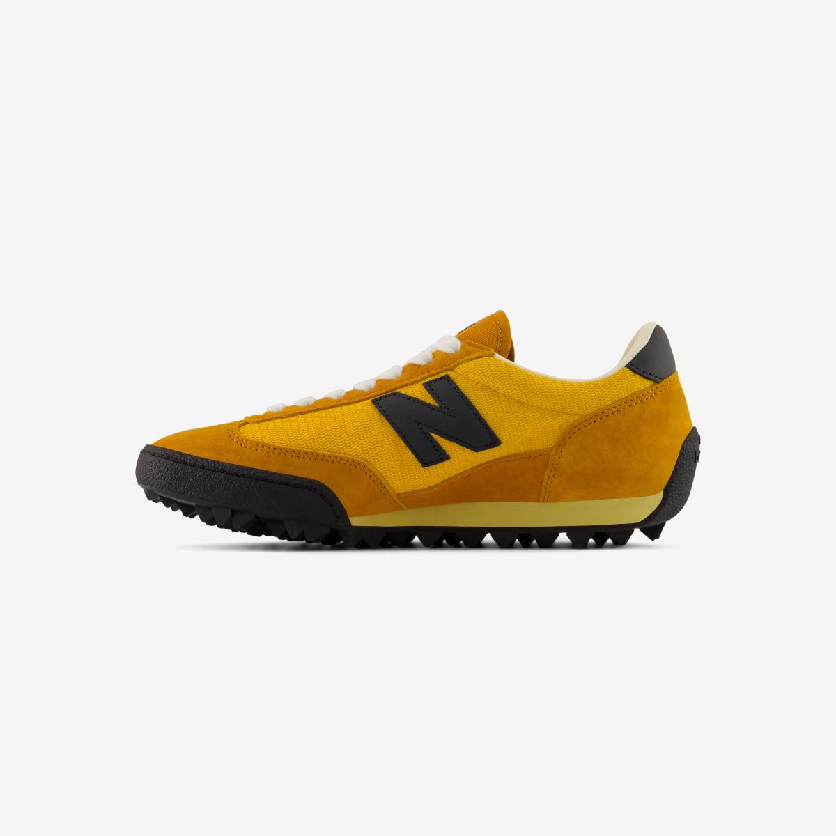 (30)Yellow
