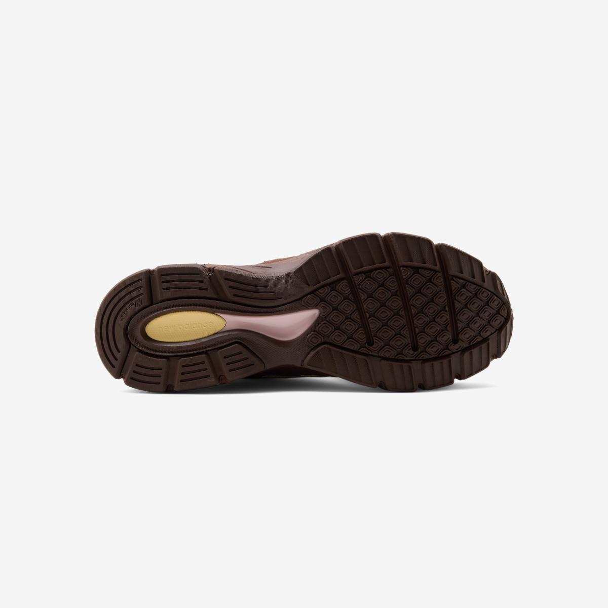 (85)Brown