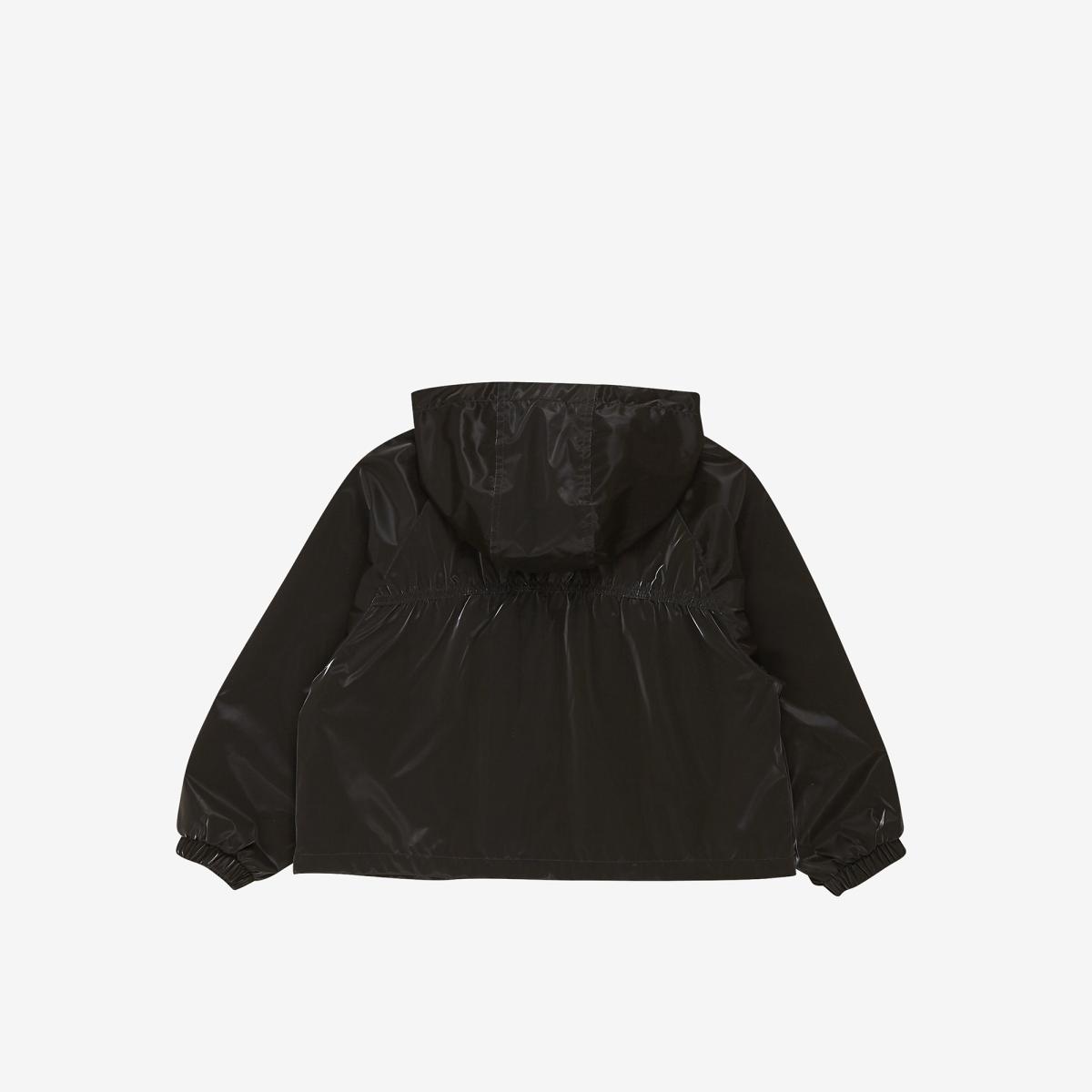 (19)Black