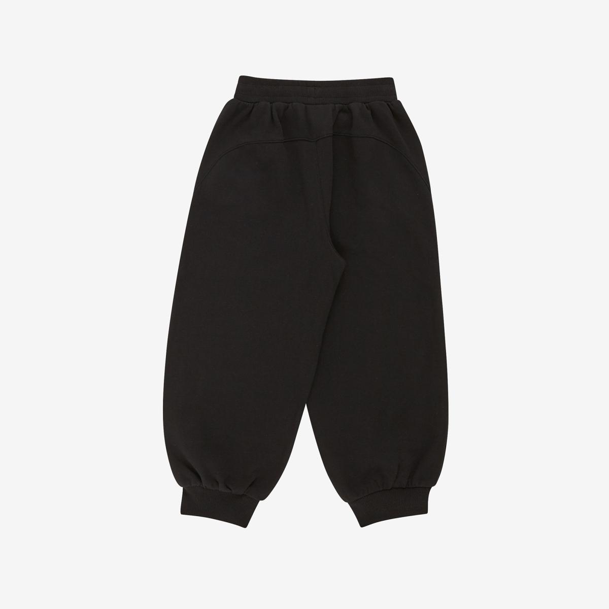 (19)Black
