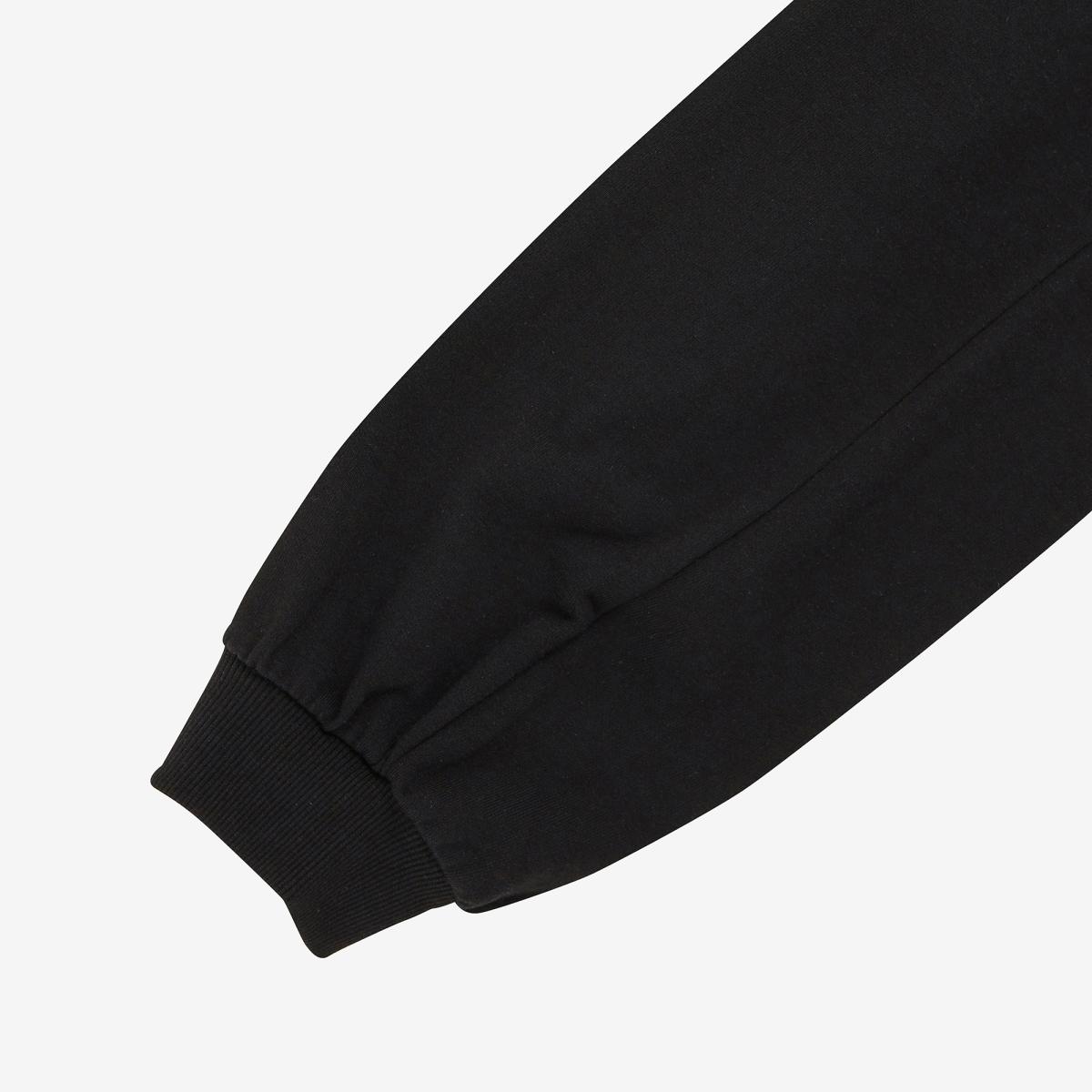 (19)Black