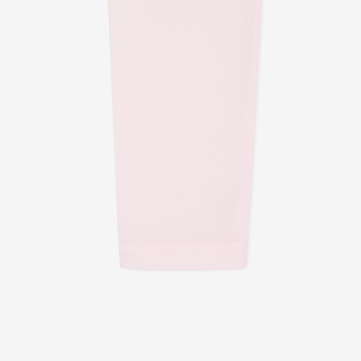 (26)Light Pink