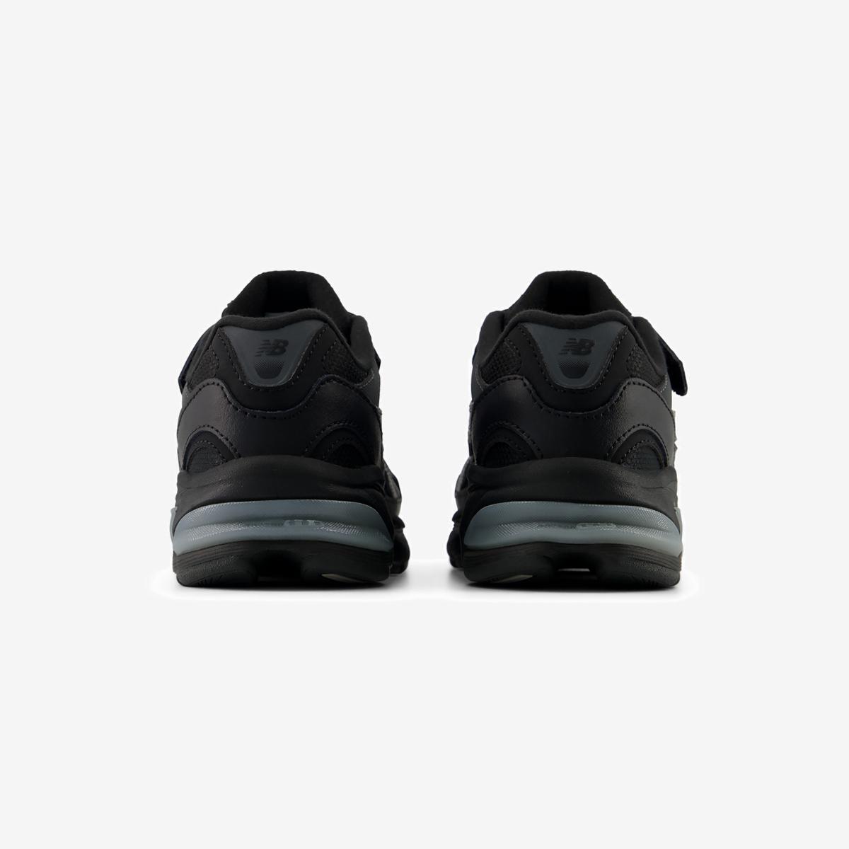 (19)Black