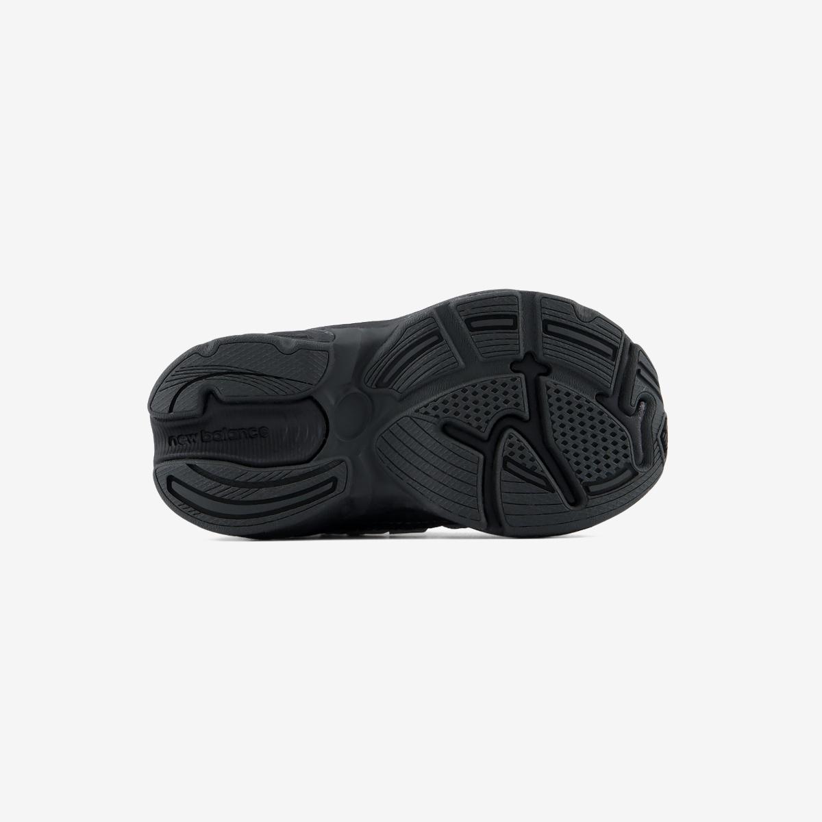 (19)Black