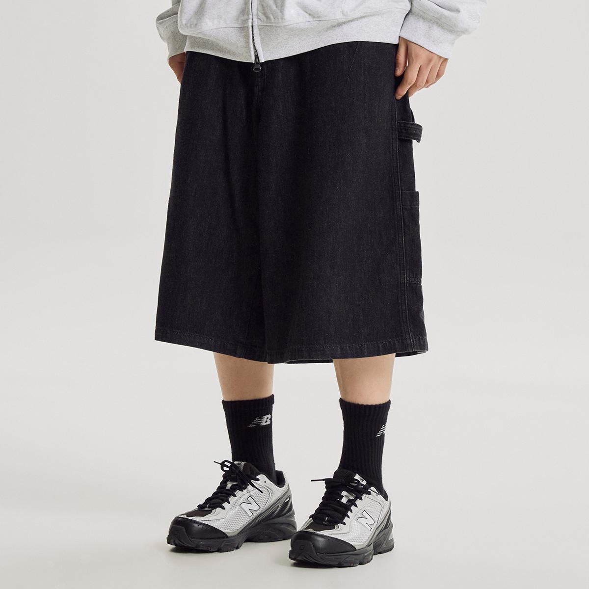 (19)Black