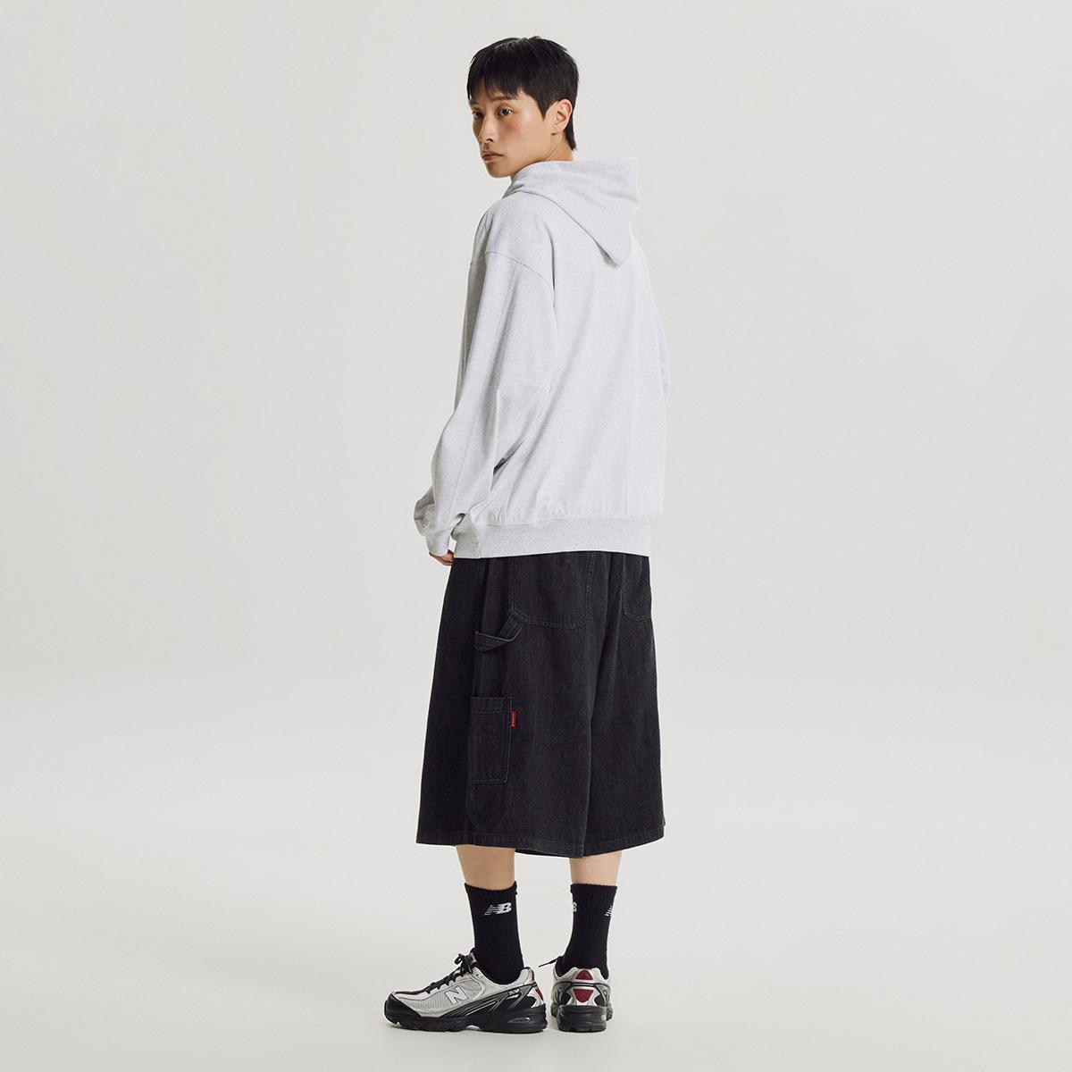 (19)Black