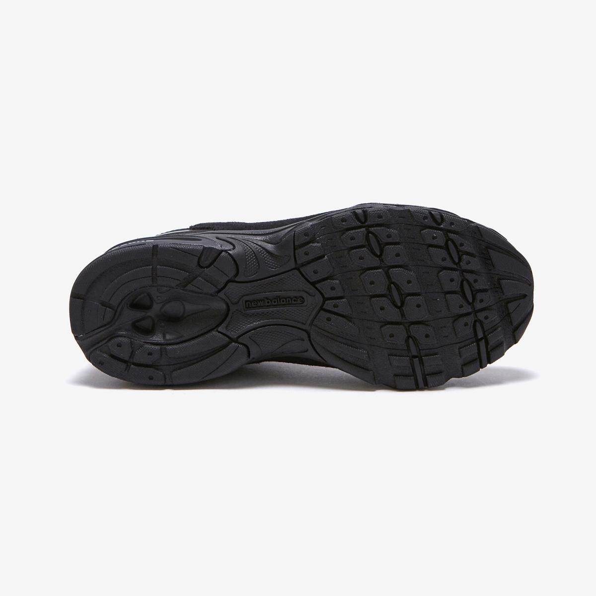 (19)Black