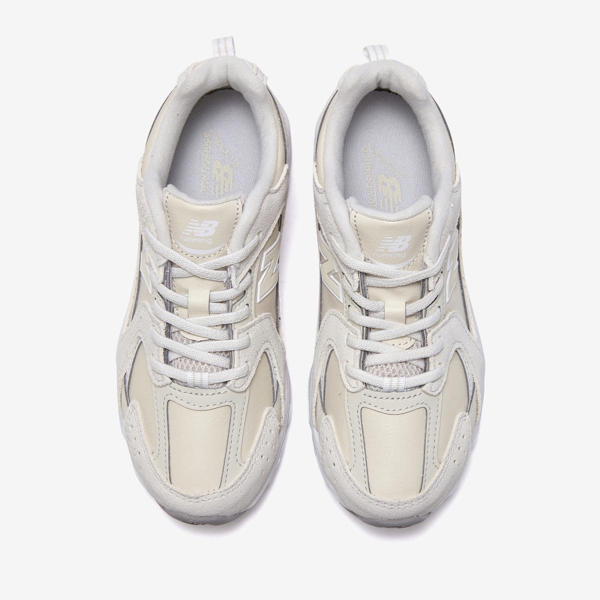 (35)Beige