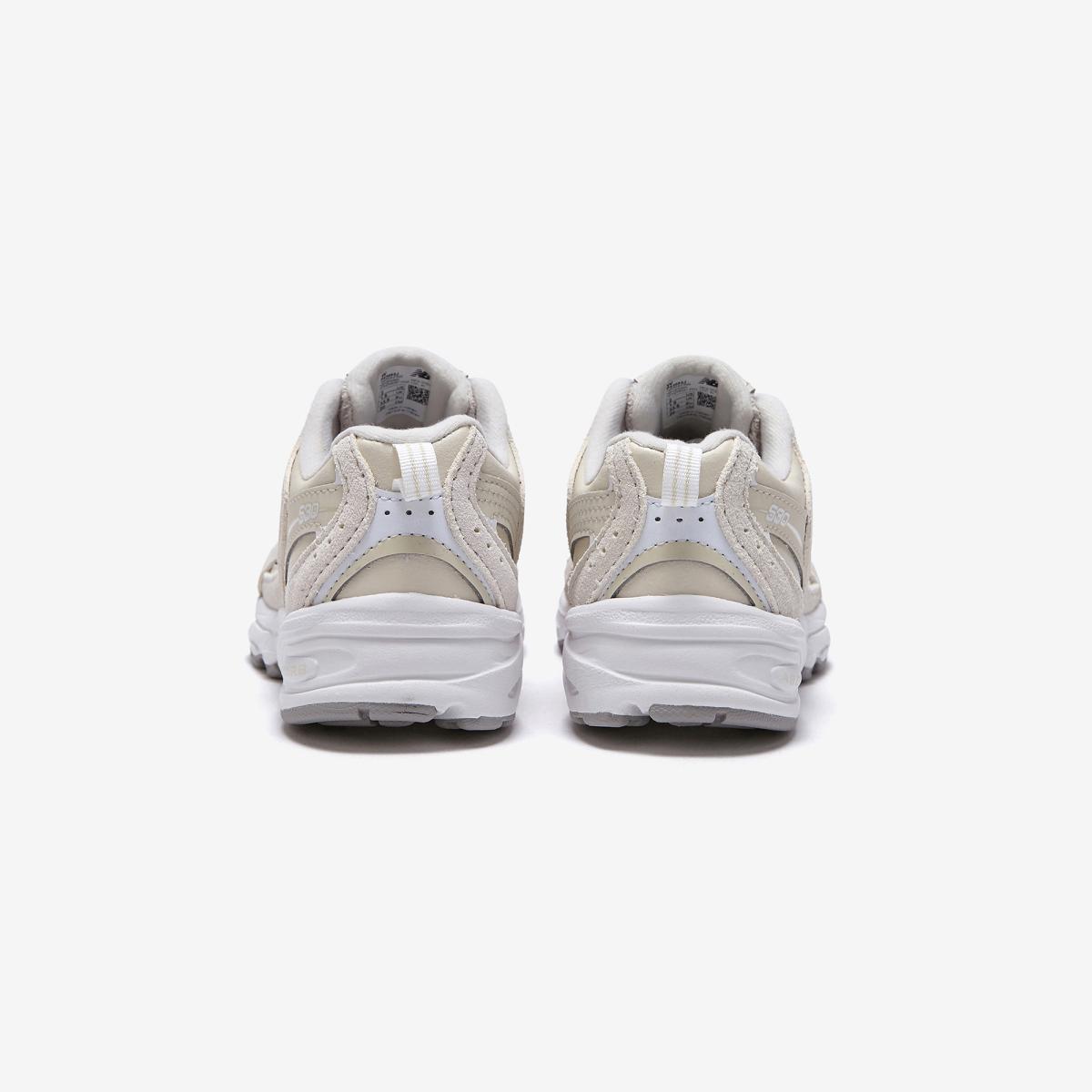 (35)Beige