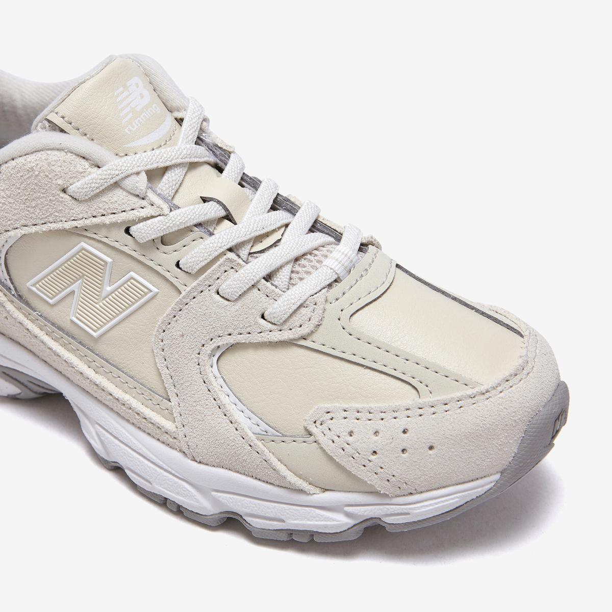 (35)Beige