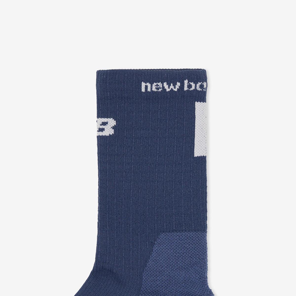 (83)Greyish Blue