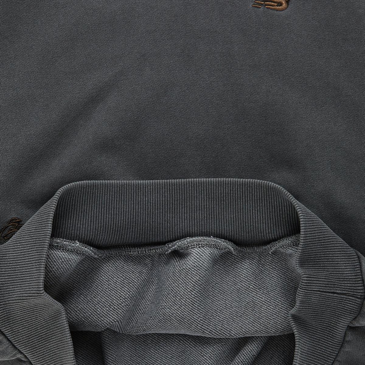 (60)Charcoal