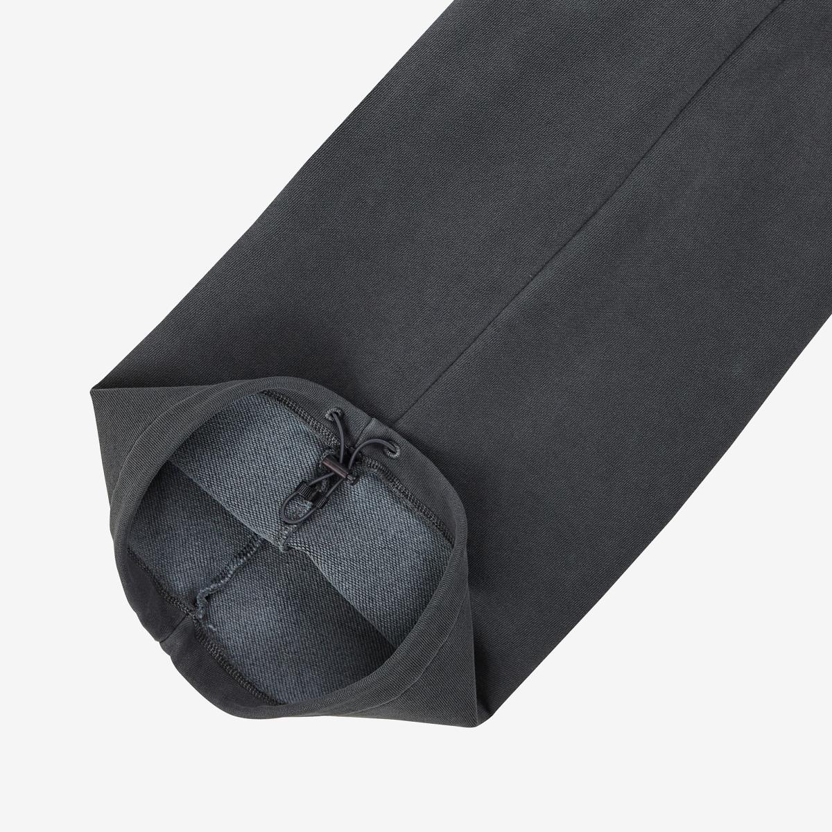 (60)Charcoal