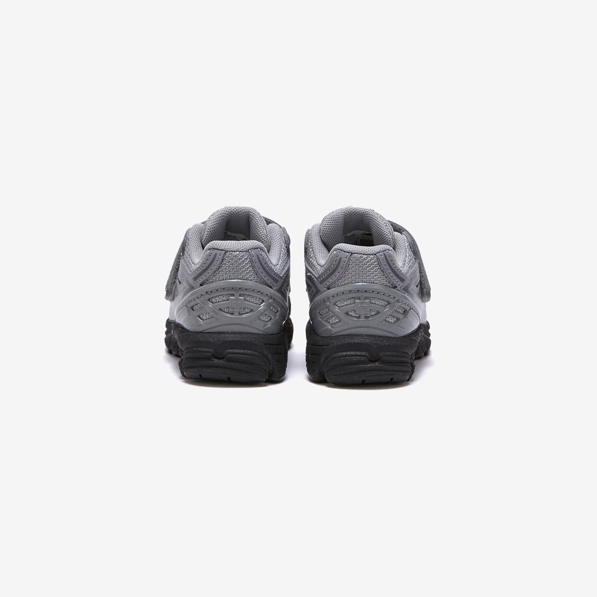 (15)Gray