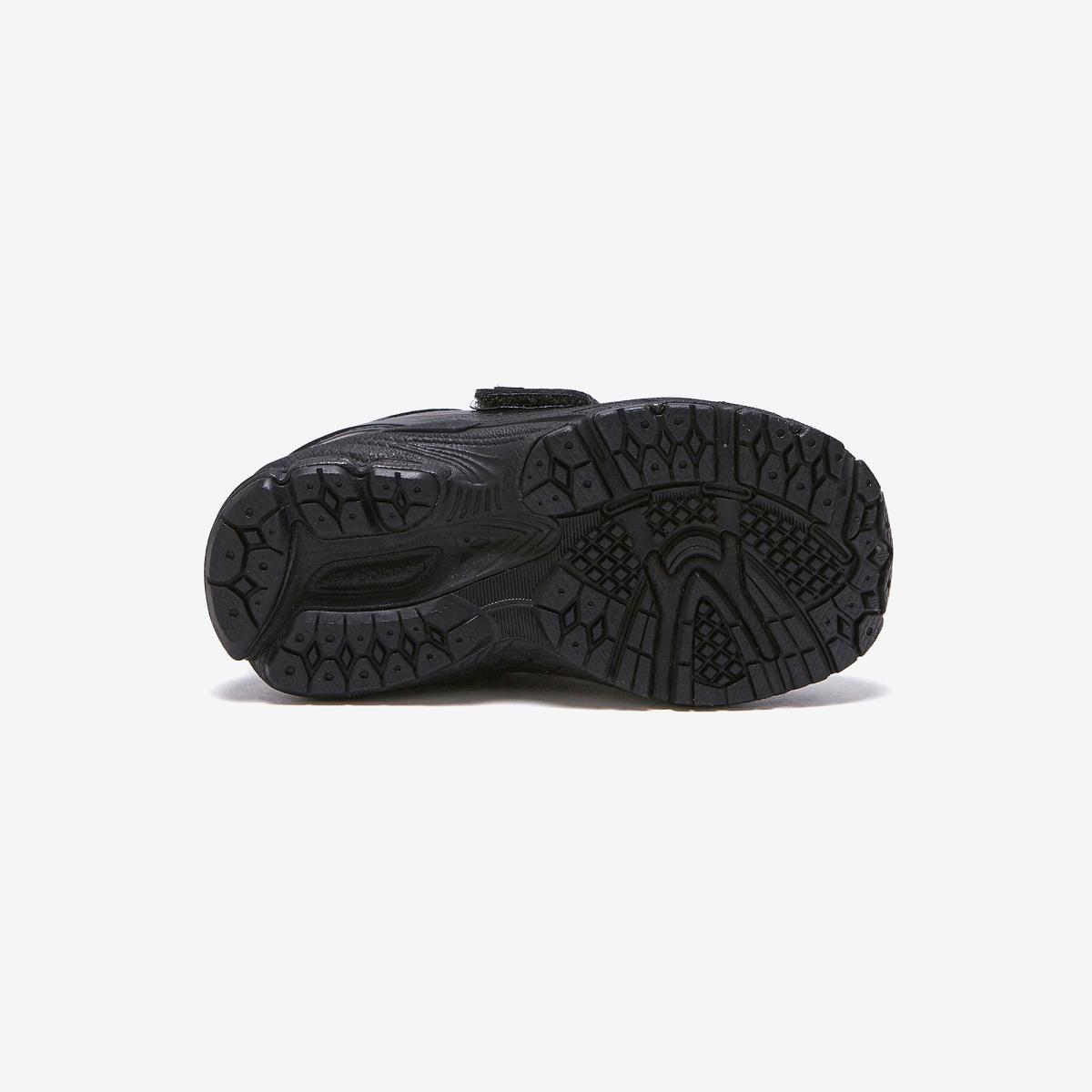 (19)Black