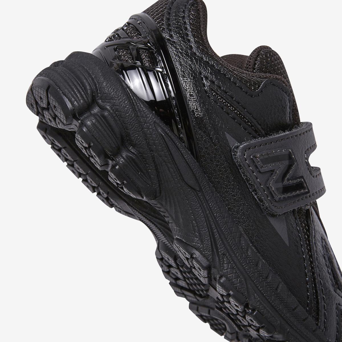 (19)Black
