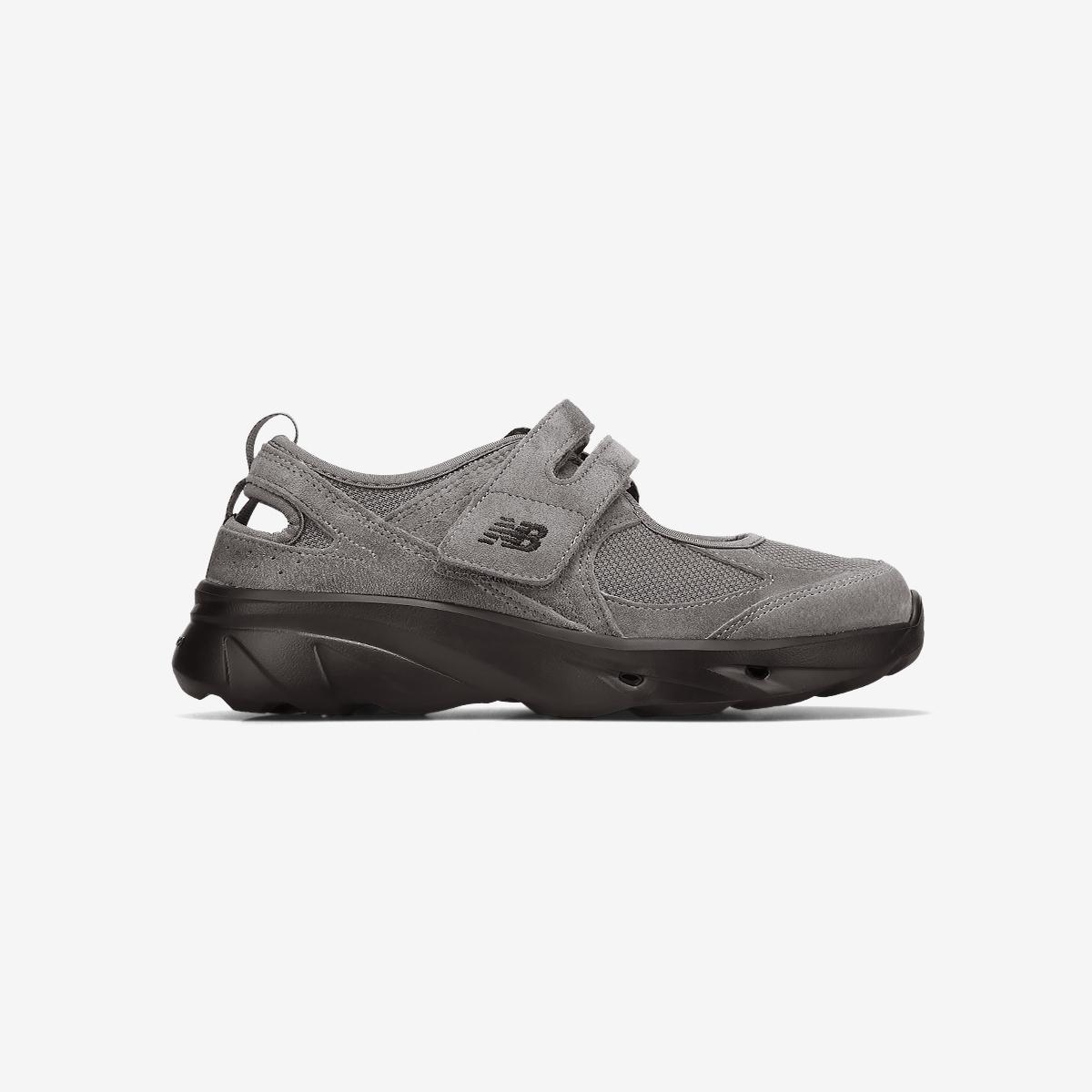 (60)Charcoal