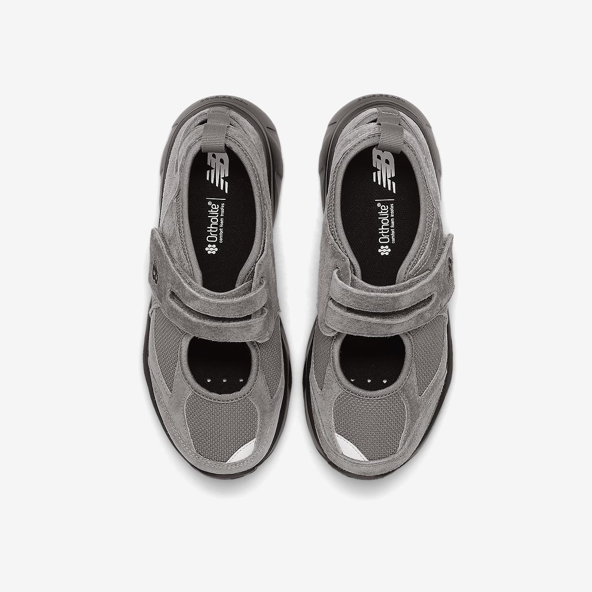 (60)Charcoal