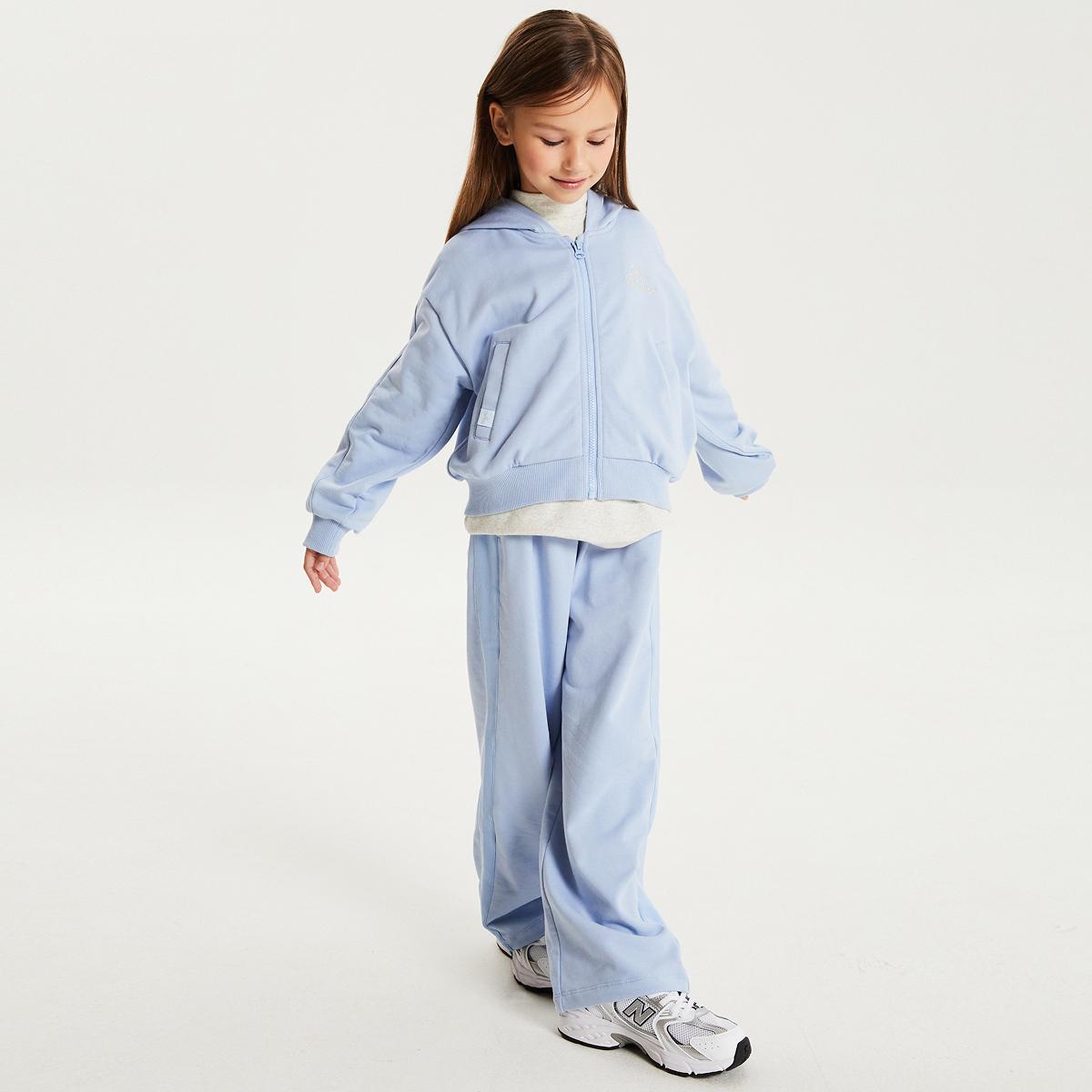 (51)Light Blue