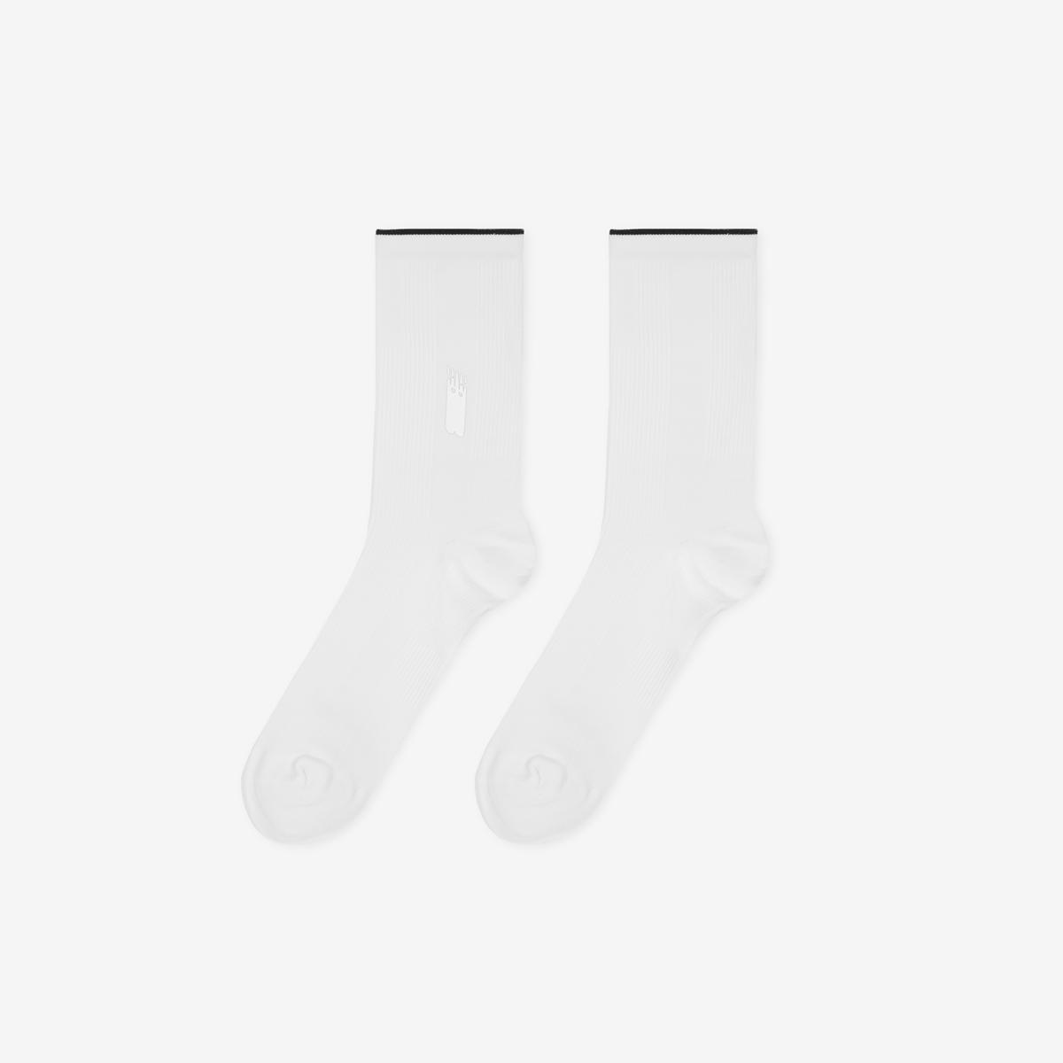 (10)White