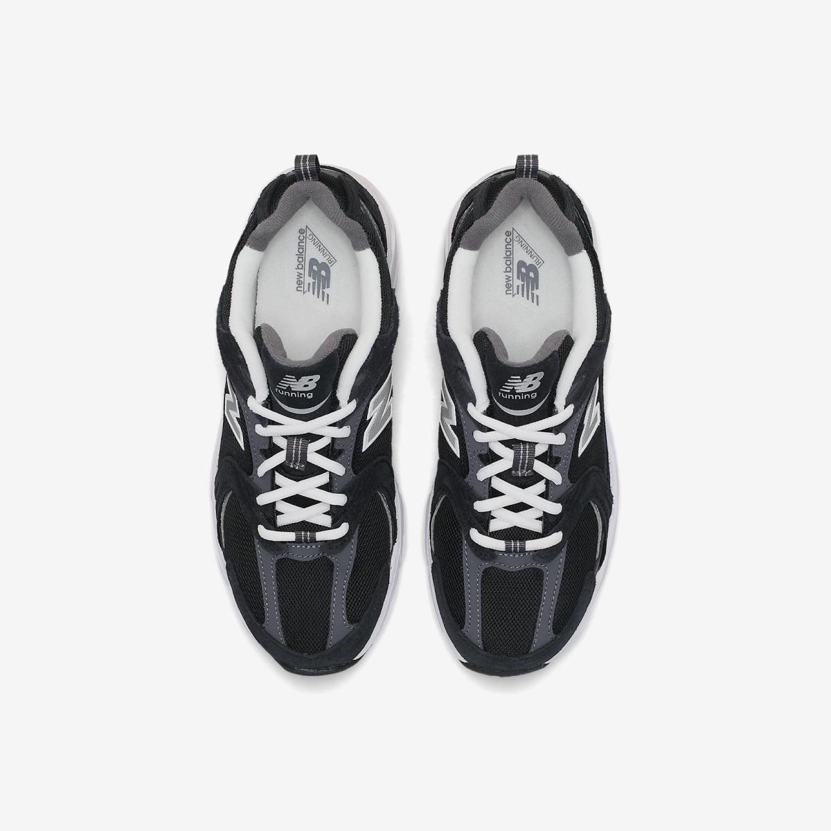 (19)Black