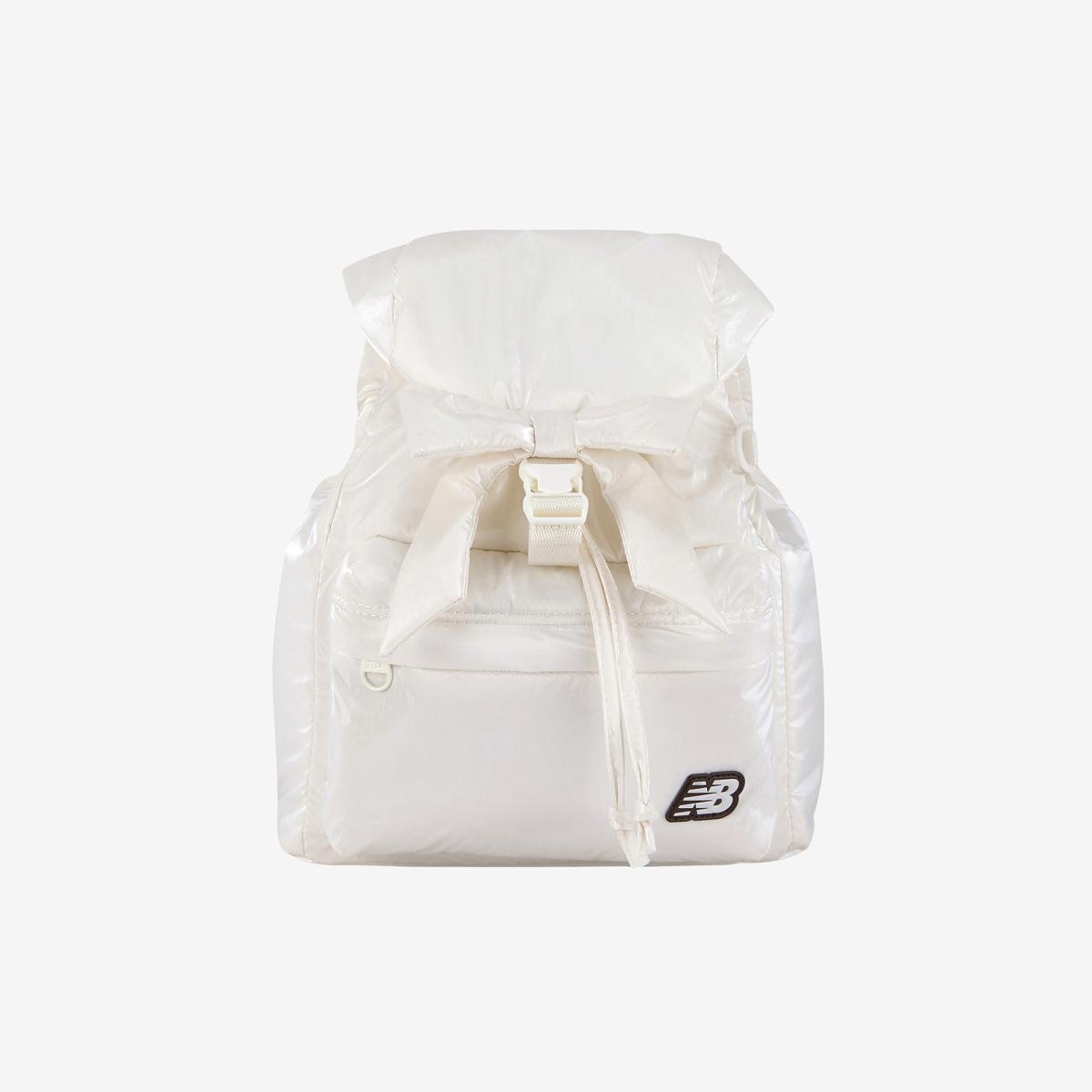 (39)Ivory