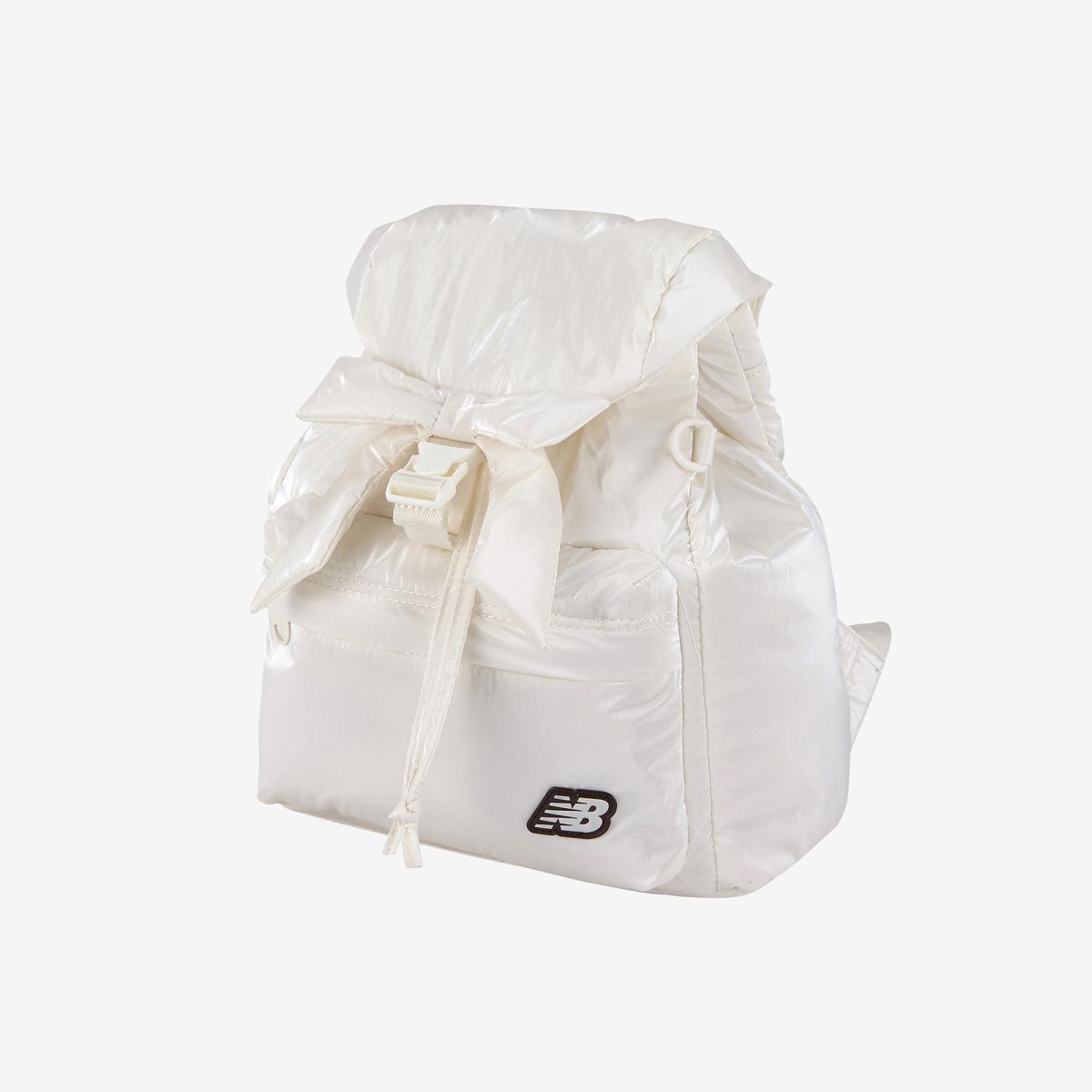(39)Ivory