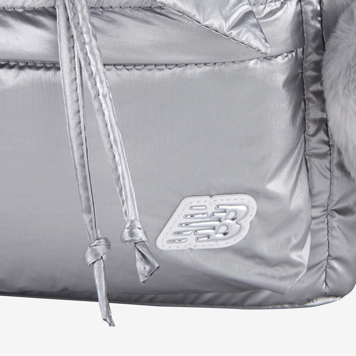 (91)Silver