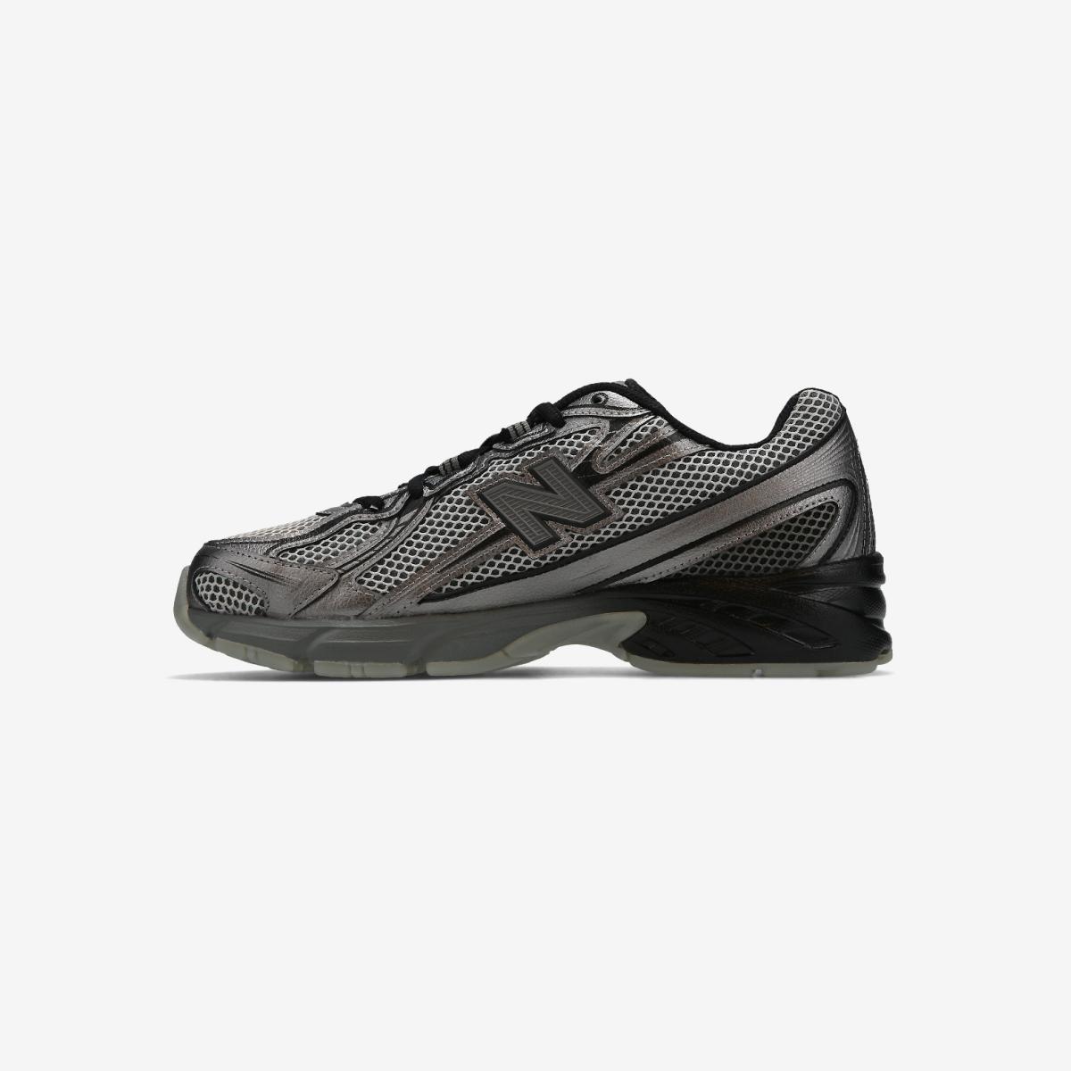 (19)Black