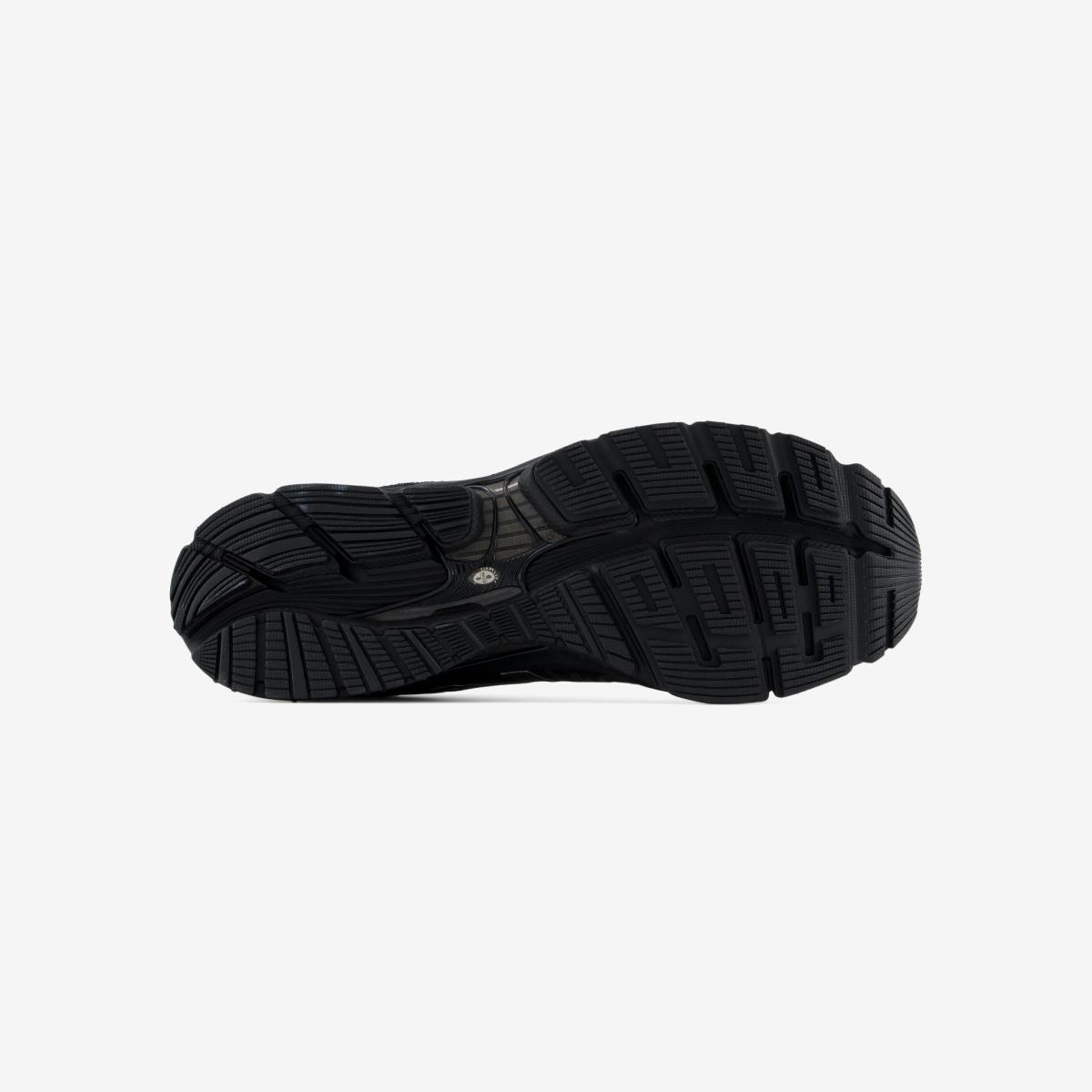 (19)Black