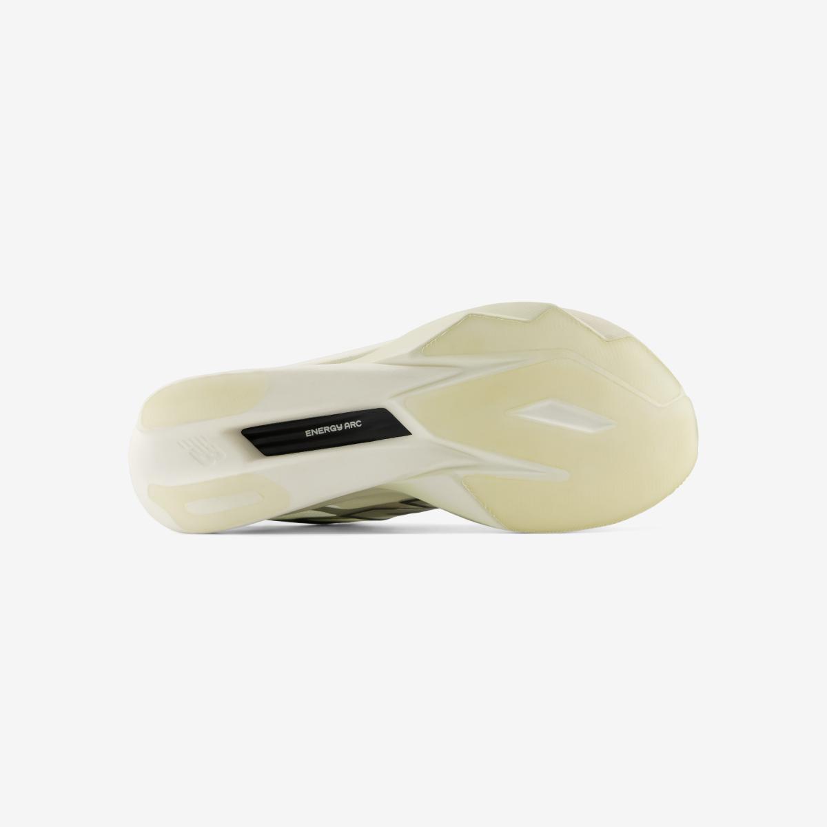 (39)Ivory