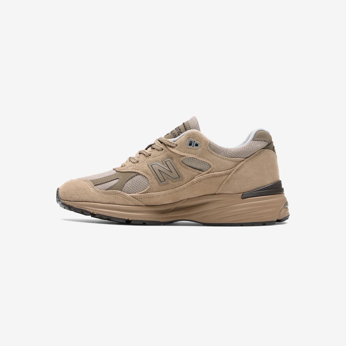 (35)Beige