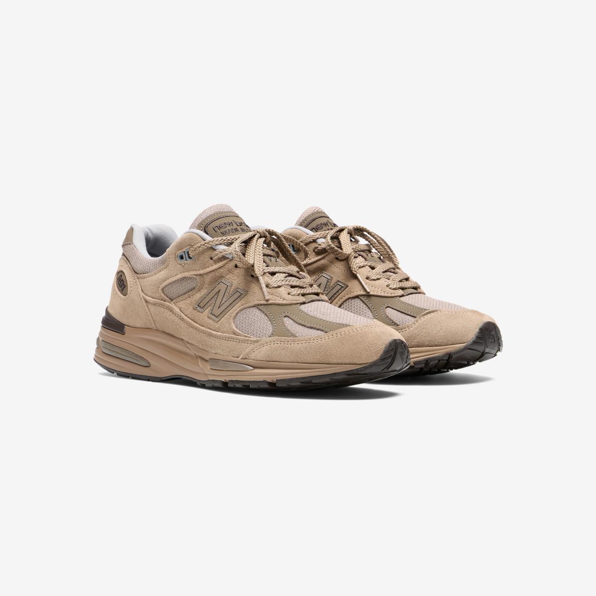 (35)Beige