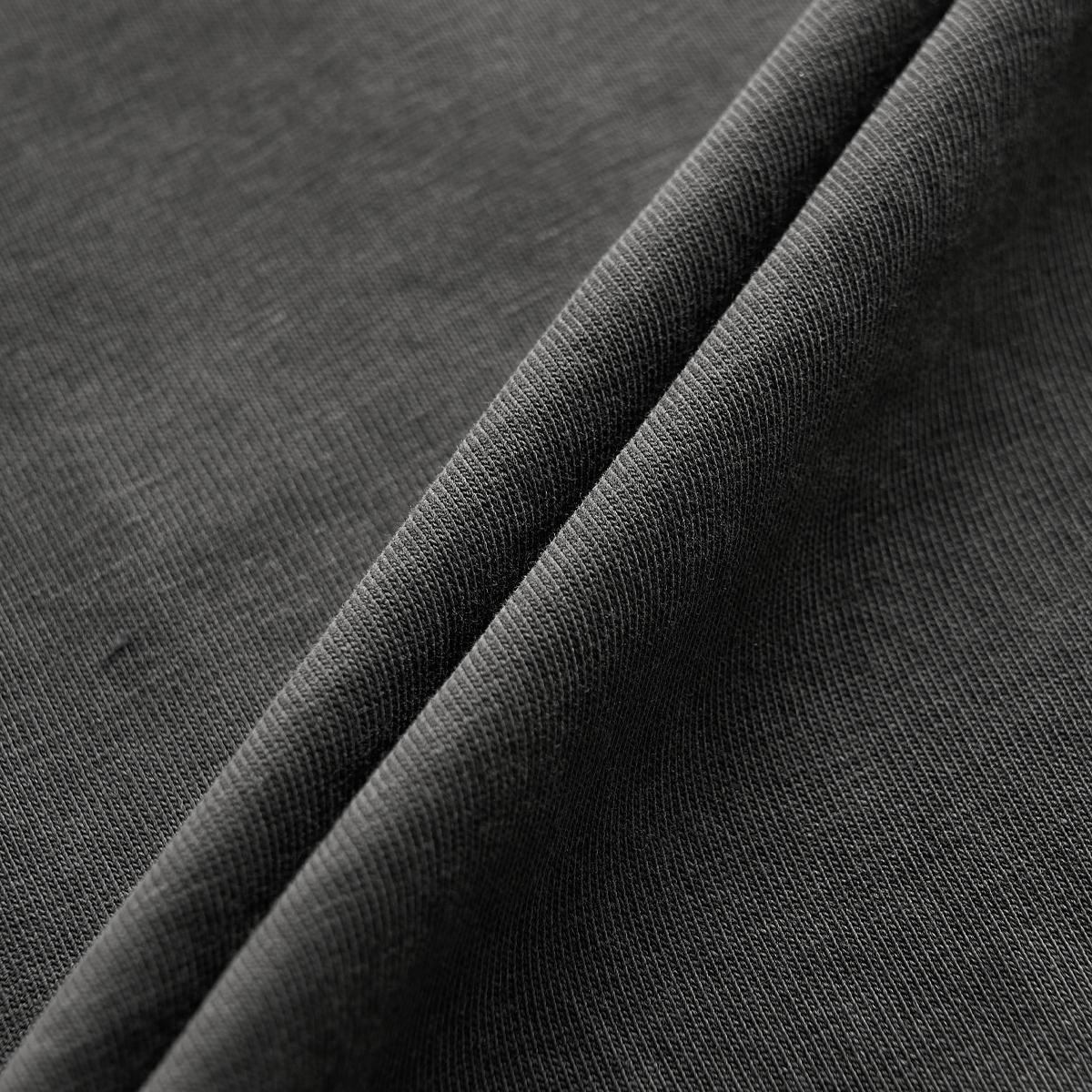 (60)Charcoal