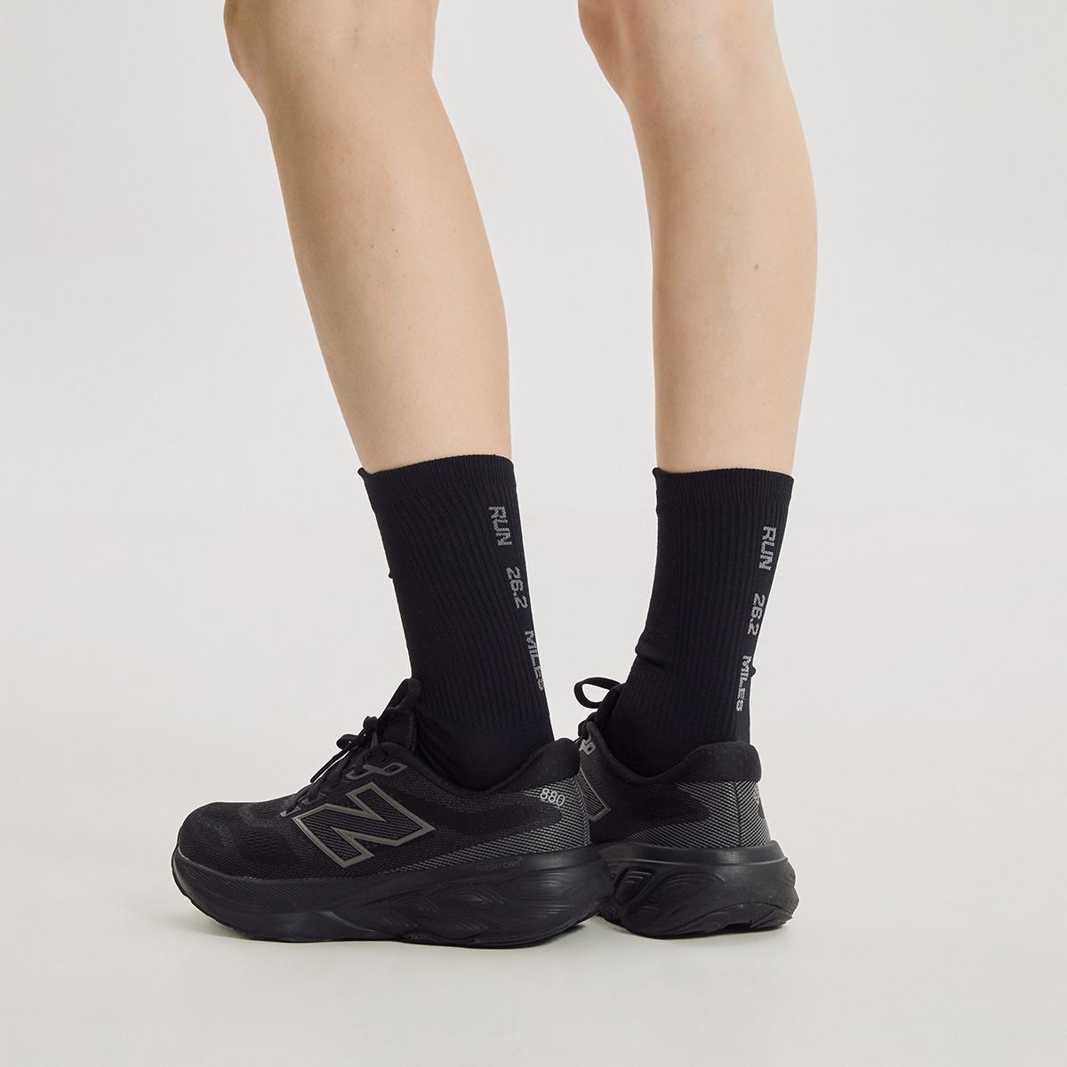 (19)Black