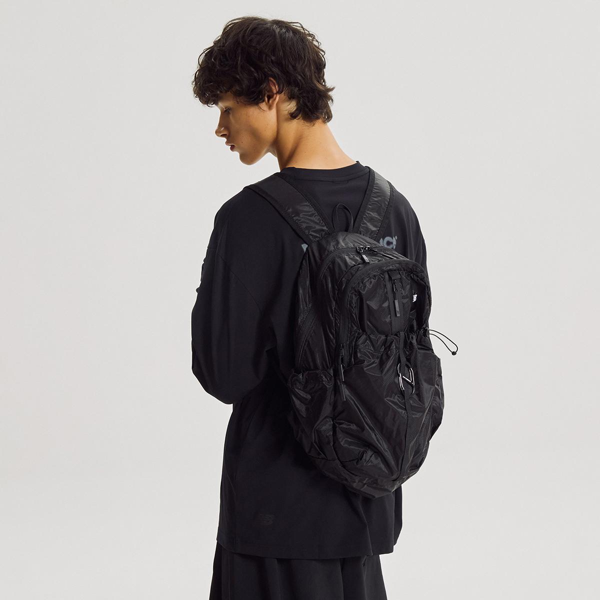 (19)Black