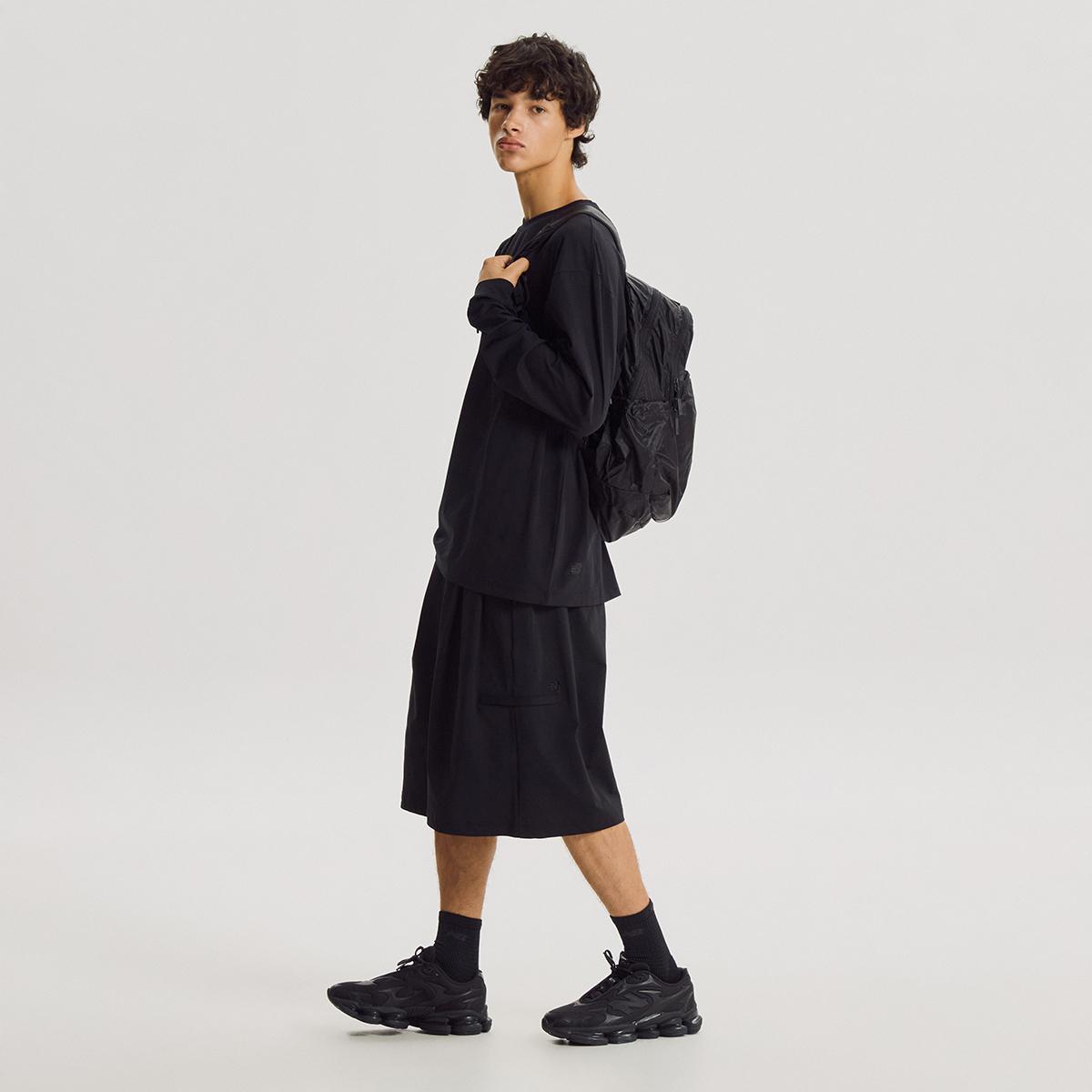 (19)Black