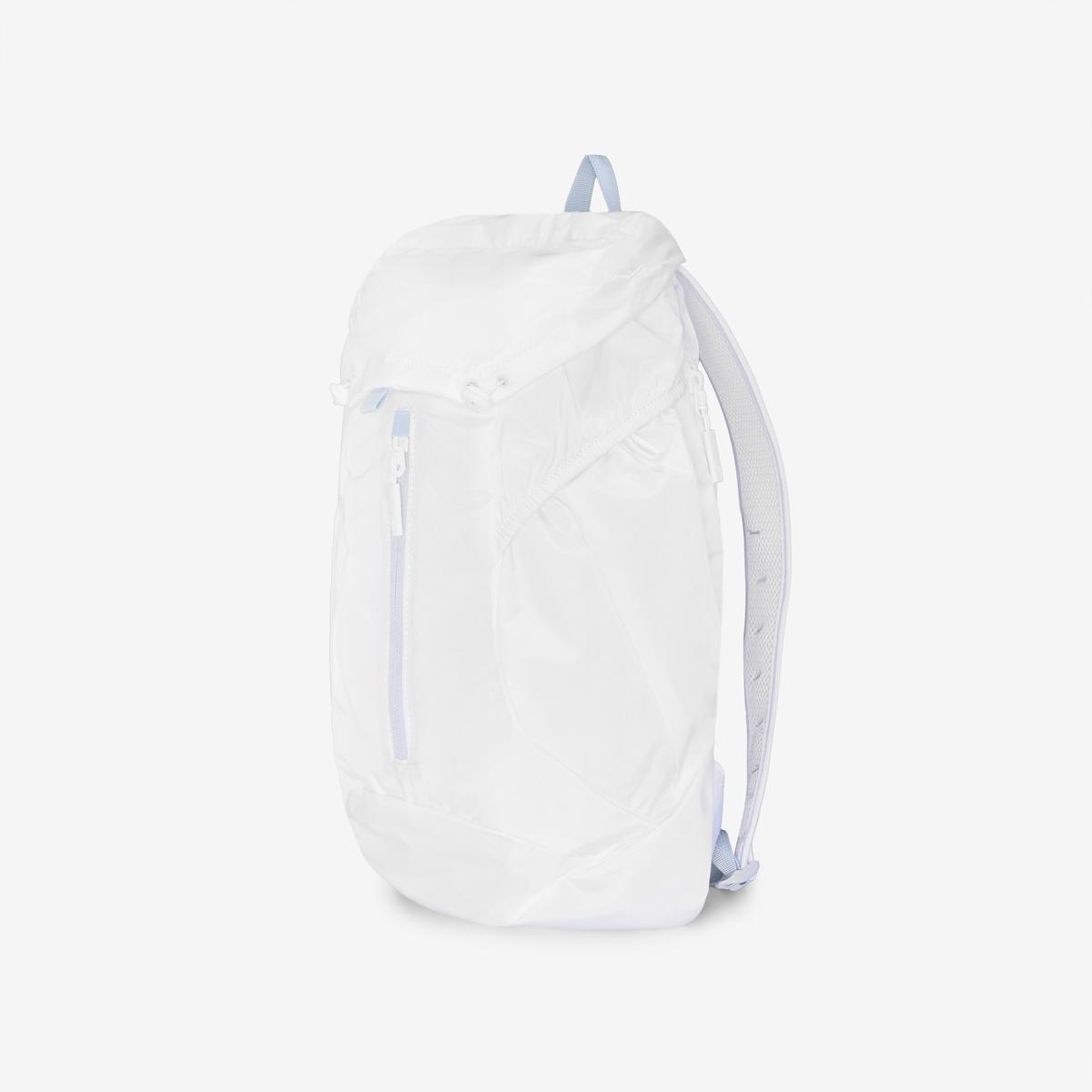 (10)White