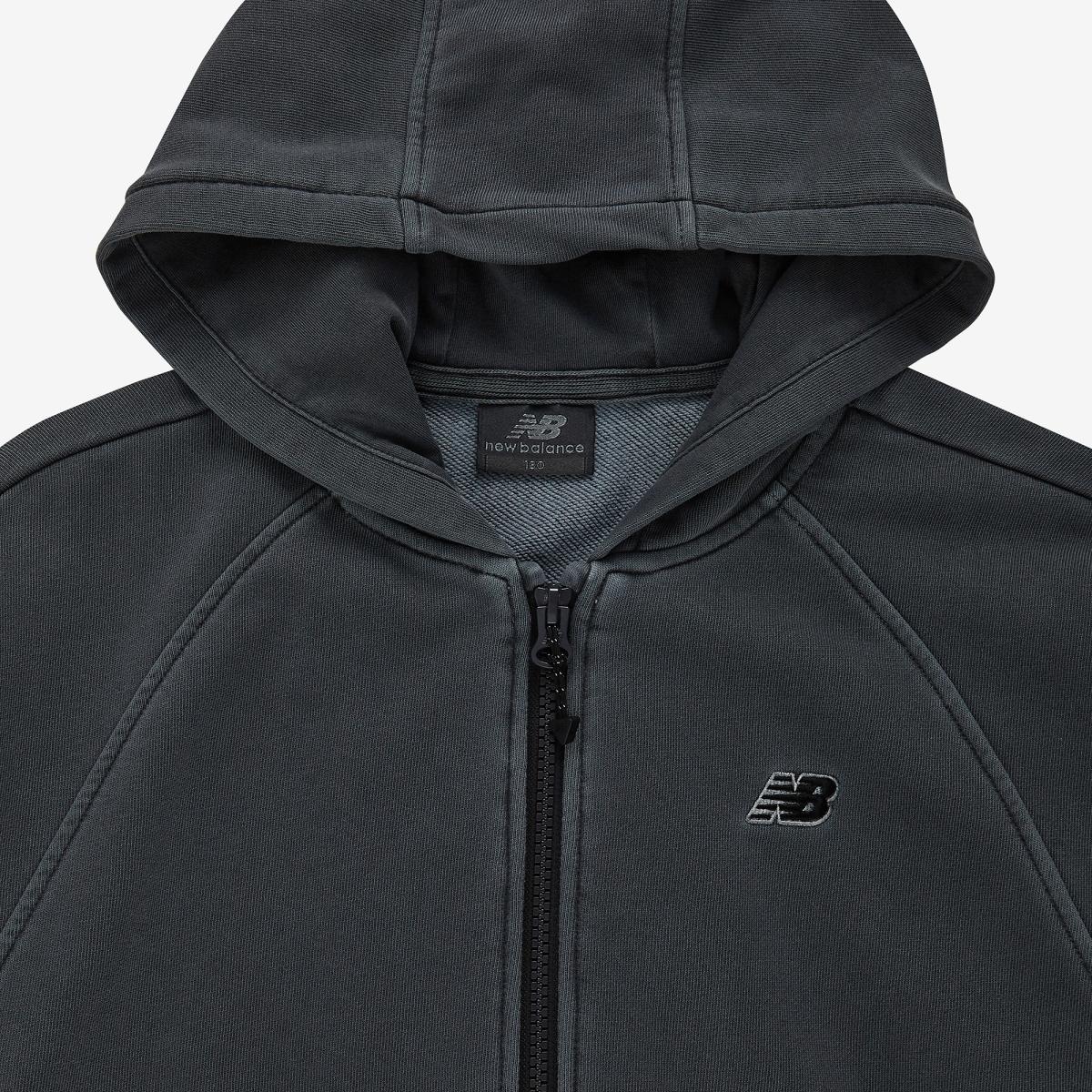 (60)Charcoal