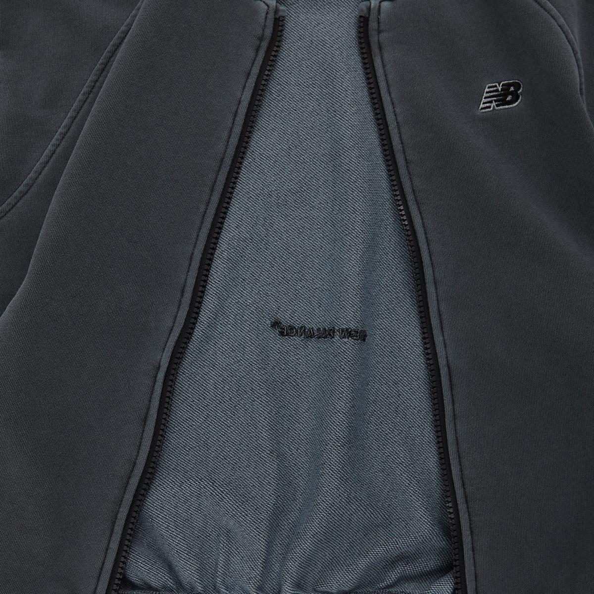(60)Charcoal