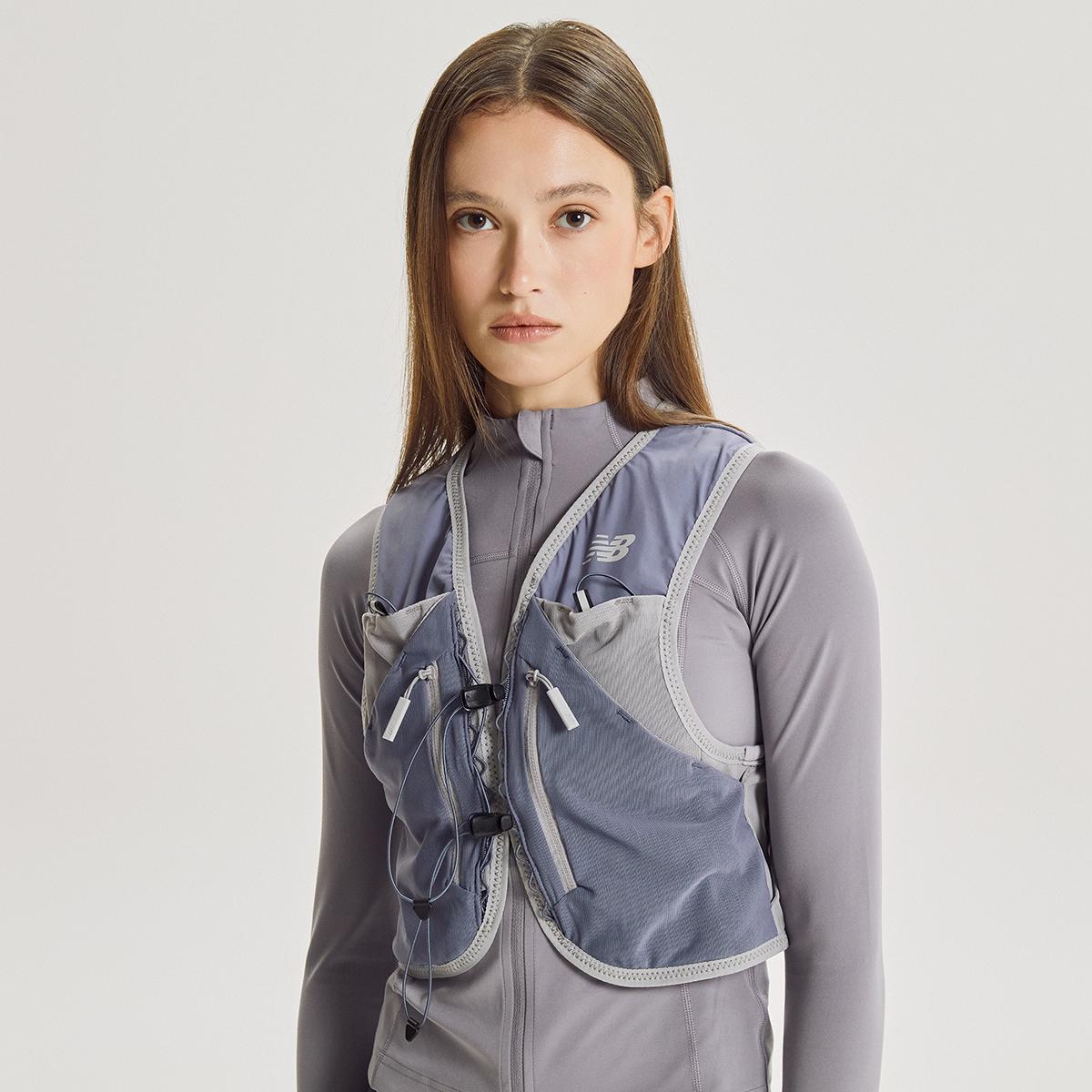 (83)Greyish Blue