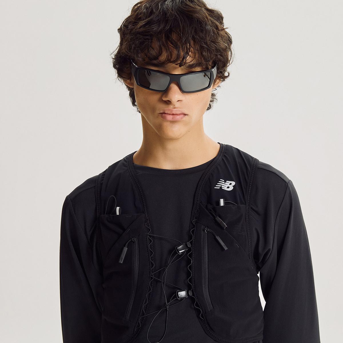 (19)Black
