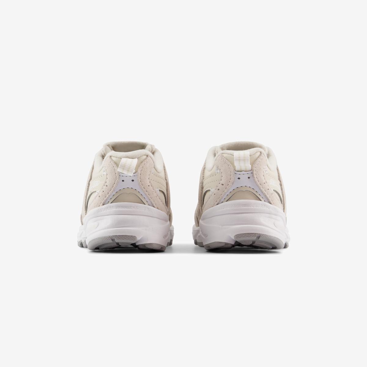 (35)Beige