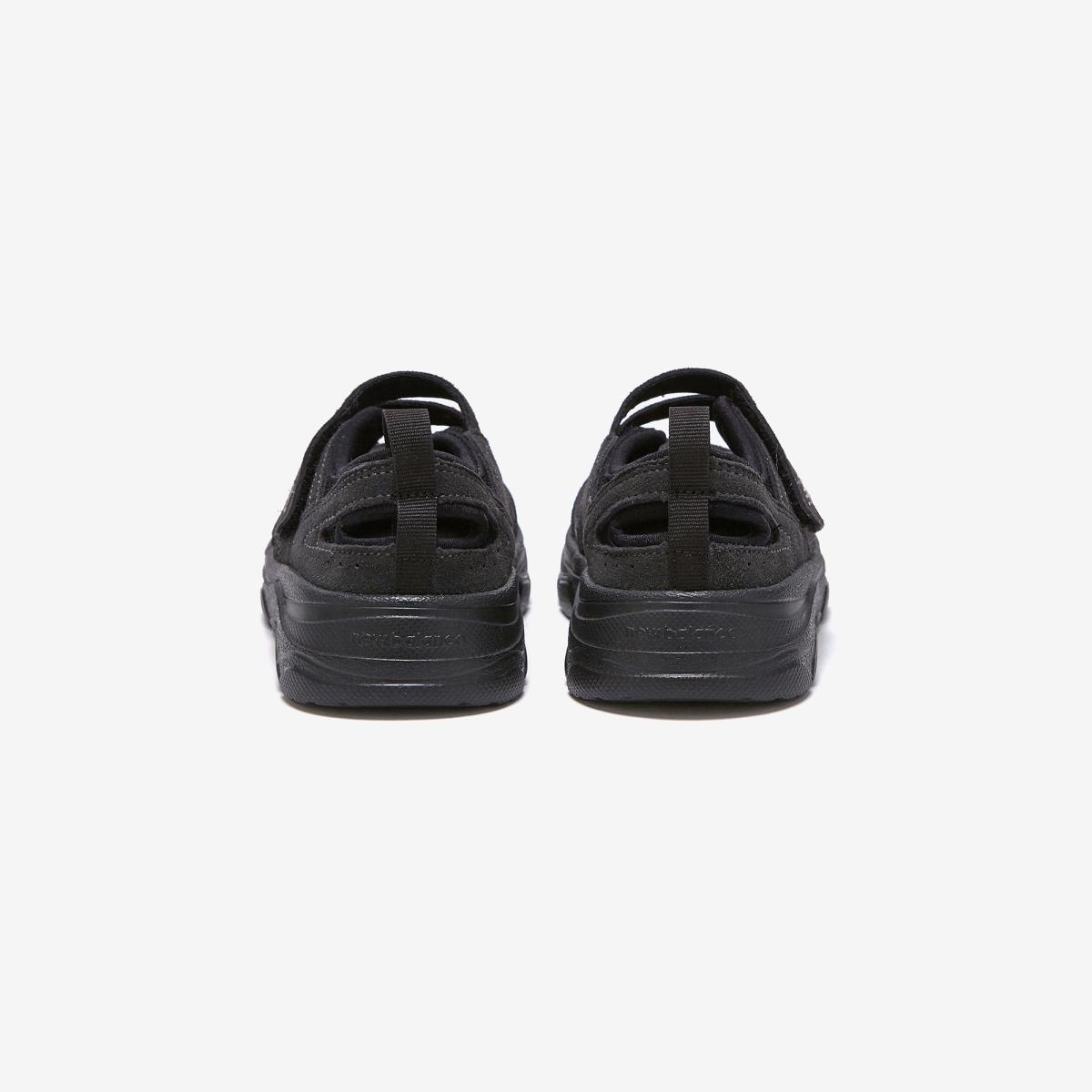 (19)Black