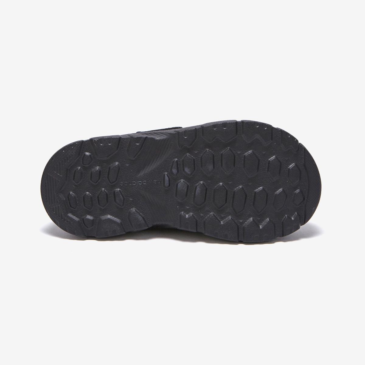 (19)Black