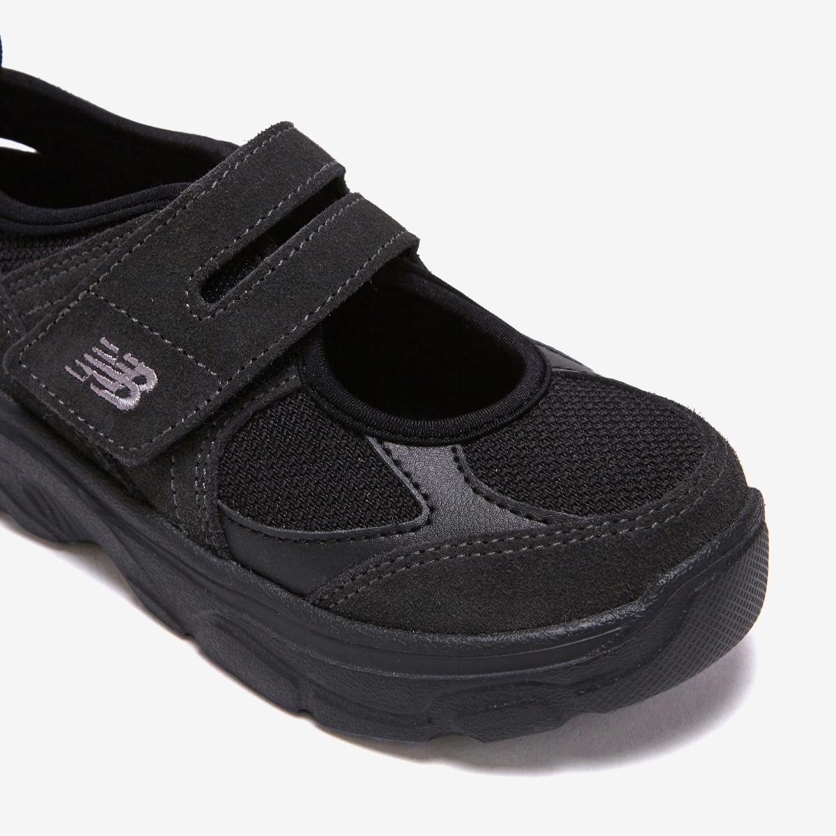 (19)Black